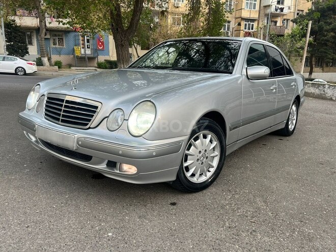 Mercedes E 220 2001, 291,000 km - 2.2 l - Bakı