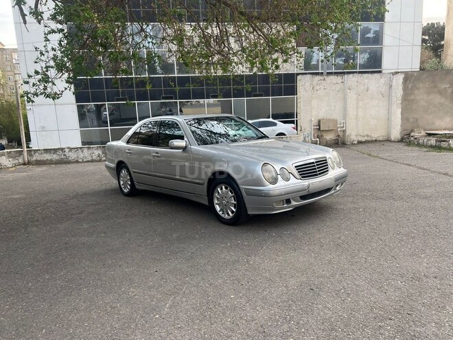 Mercedes E 220 2001, 291,000 km - 2.2 l - Bakı
