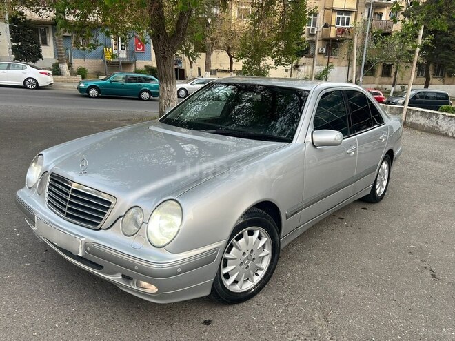 Mercedes E 220 2001, 291,000 km - 2.2 l - Bakı
