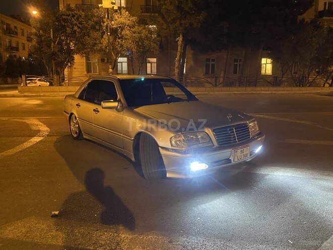 Mercedes C 220 1998, 700,000 km - 2.2 l - Bakı