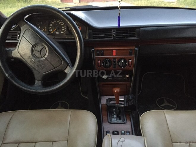 Mercedes E 220 1994, 477,675 km - 2.2 l - İmişli