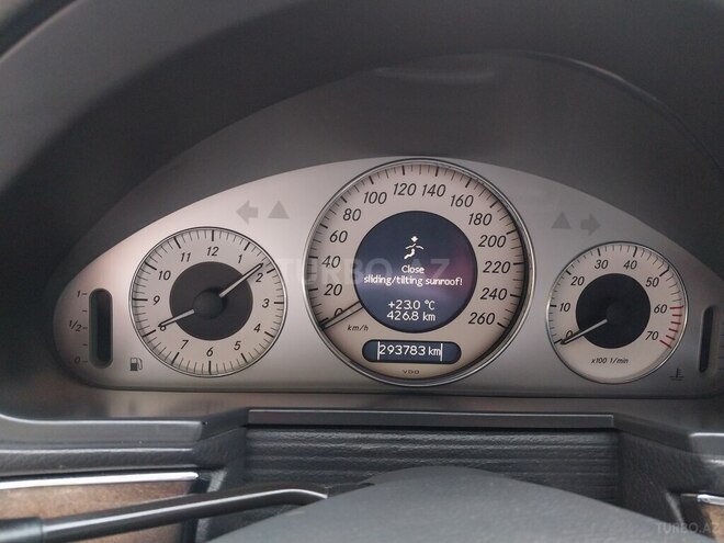 Mercedes E 260 2004, 293,783 km - 2.6 l - Mingəçevir