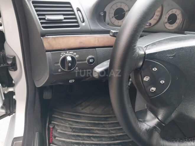 Mercedes E 260 2004, 293,783 km - 2.6 l - Mingəçevir