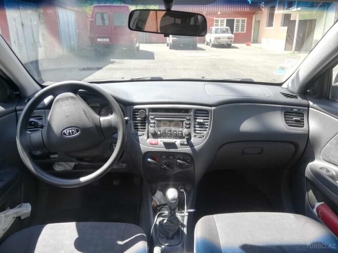 Kia Rio 2008, 221,000 km - 1.5 l - Qazax