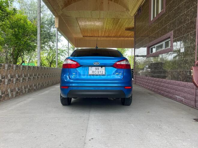 Ford Fiesta 2013, 98,000 km - 1.6 l - Bakı