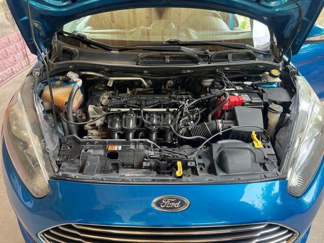 Ford Fiesta 2013, 98,000 km - 1.6 l - Bakı