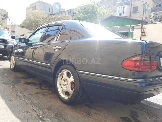 Mercedes E 240 1997, 255,300 km - 2.4 l - Bakı