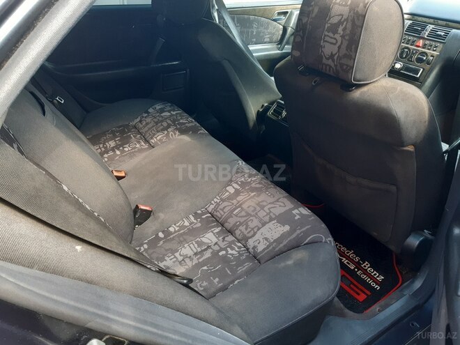 Mercedes E 240 1997, 255,300 km - 2.4 l - Bakı