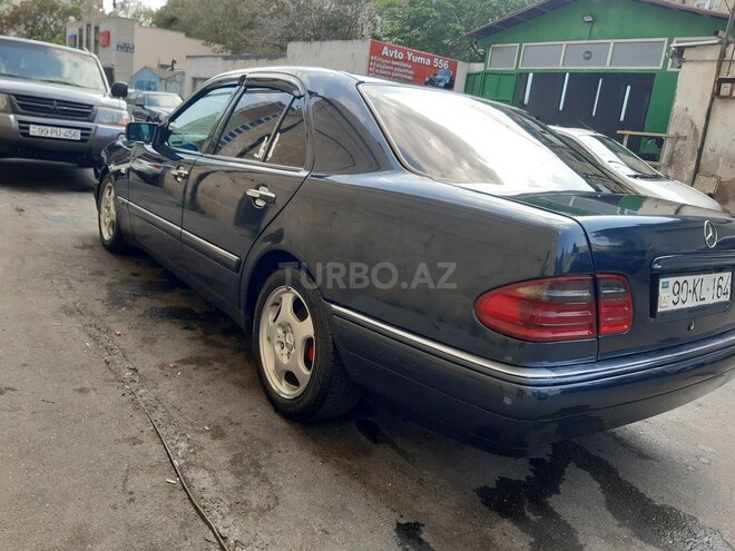 Mercedes E 240 1997, 255,300 km - 2.4 l - Bakı