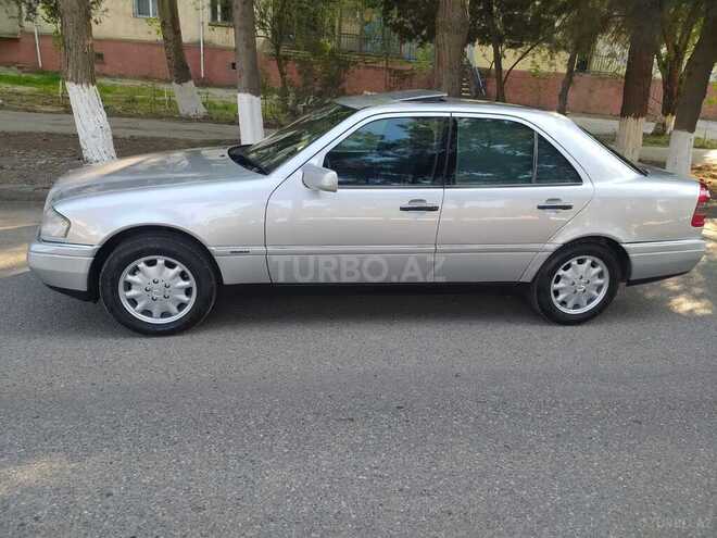 Mercedes C 220 1996, 222,566 km - 2.2 l - Sumqayıt