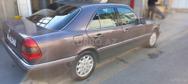 Mercedes C 220 1994, 530,000 km - 2.2 l - Bakı