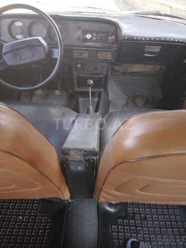 Moskvich 412 1979, 120,000 km - 1.5 l - Şirvan