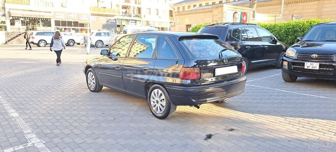 Opel Astra 1997, 217,000 km - 1.6 l - Bakı