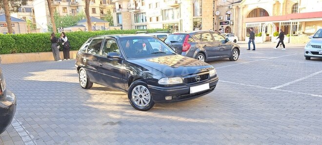 Opel Astra 1997, 217,000 km - 1.6 l - Bakı