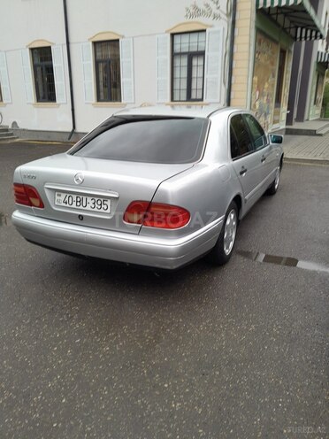 Mercedes E 230 1996, 350,000 km - 2.3 l - Quba