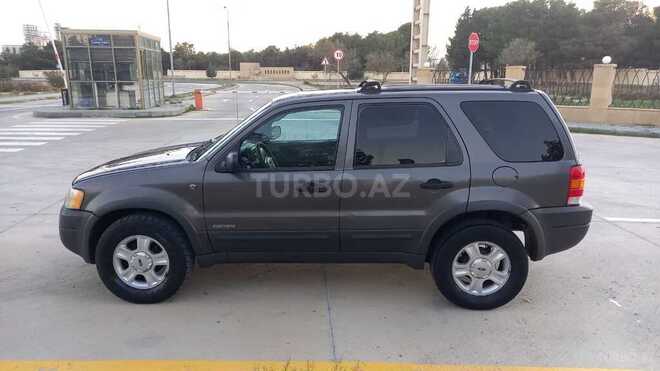 Ford Escape 2002, 235,000 km - 3.0 l - Sumqayıt