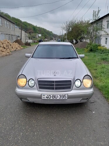 Mercedes E 230 1996, 350,000 km - 2.3 l - Quba