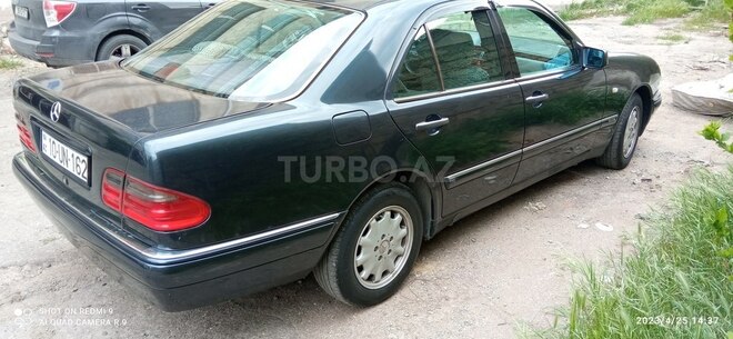 Mercedes E 230 1996, 500,000 km - 2.3 l - Bakı