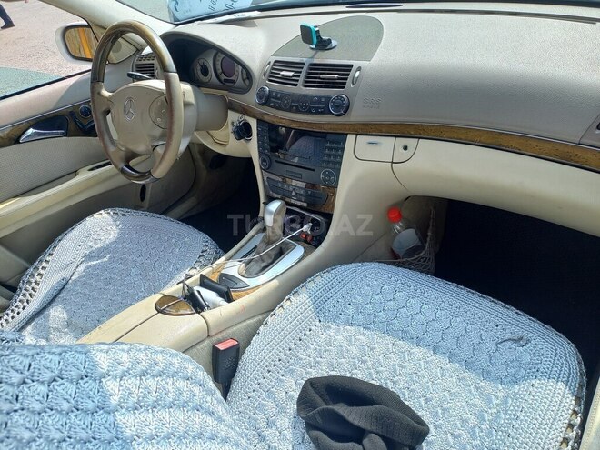 Mercedes E 240 2004, 190,000 km - 2.6 l - Bakı