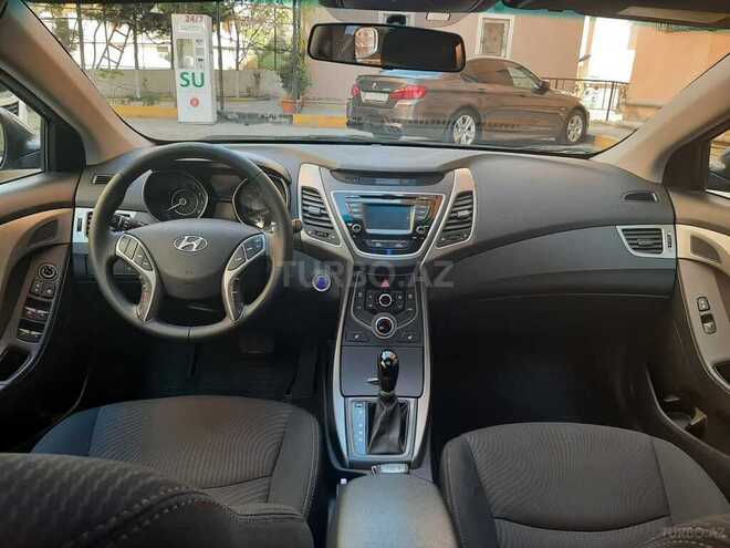Hyundai Elantra 2015, 85,295 km - 1.8 l - Bakı