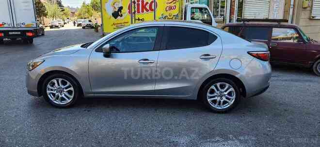 Toyota Yaris 2015, 125,000 km - 1.5 l - Bakı