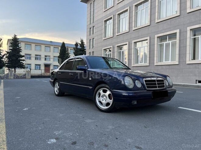 Mercedes E 240 1999, 320,000 km - 2.4 l - Balakən