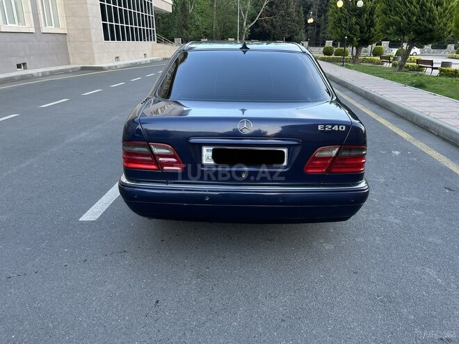 Mercedes E 240 1999, 320,000 km - 2.4 l - Balakən