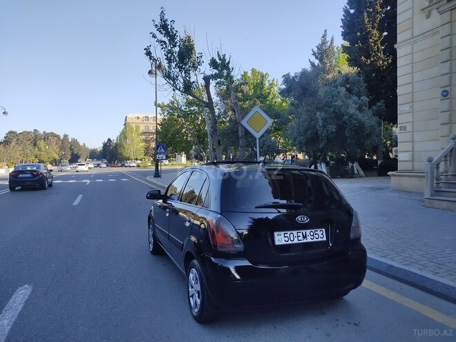 Kia Rio 2008, 235,000 km - 1.4 l - Sumqayıt