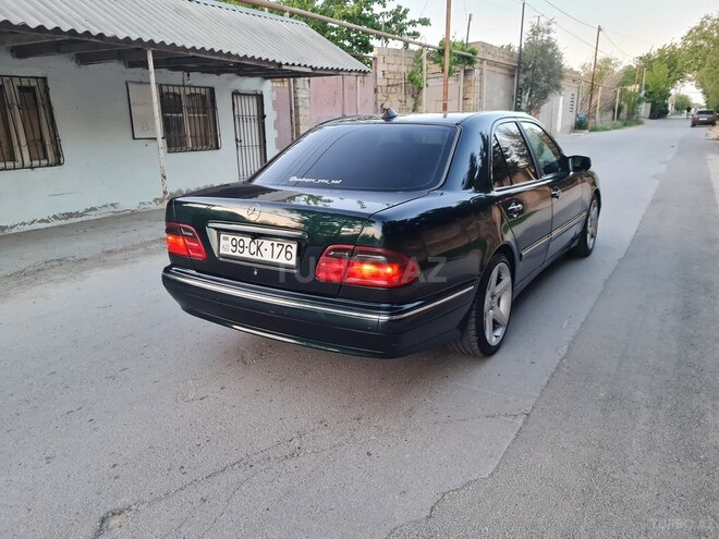 Mercedes E 270 2001, 449,000 km - 2.7 л - Bakı