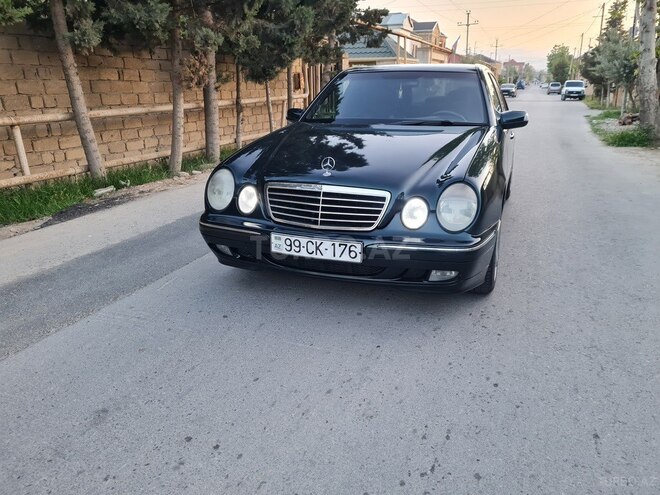 Mercedes E 270 2001, 449,000 km - 2.7 л - Bakı