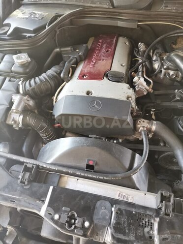 Mercedes C 230 2000, 300,000 km - 2.3 l - Qax