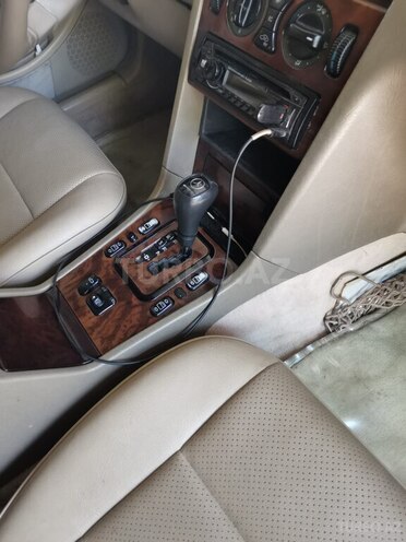 Mercedes C 230 2000, 300,000 km - 2.3 l - Qax