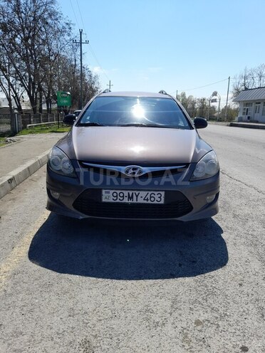 Hyundai i30 2011, 235,100 km - 1.6 l - Şəki