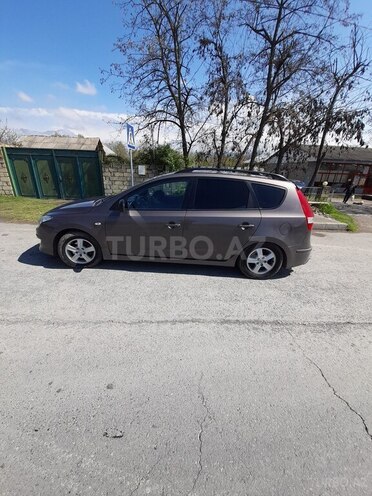 Hyundai i30 2011, 235,100 km - 1.6 l - Şəki