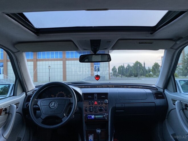 Mercedes C 230 1999, 370,000 km - 2.3 л - Saatlı
