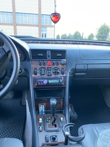 Mercedes C 230 1999, 370,000 km - 2.3 л - Saatlı