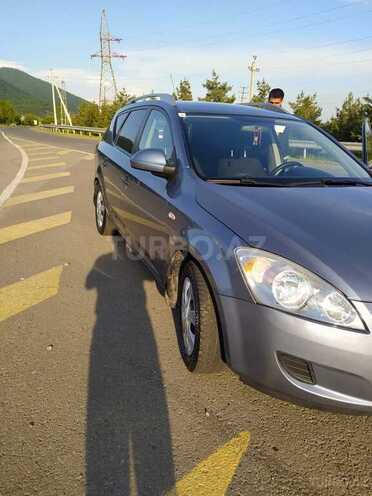 Kia Ceed 2008, 130,009 km - 1.4 л - Oğuz