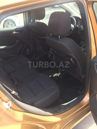 Mercedes B 180 2012, 72,000 km - 1.6 l - Bakı
