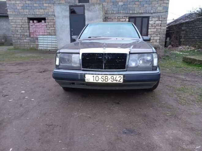 Mercedes E 220 1992, 238,434 km - 2.2 l - Lənkəran