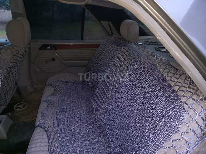 Mercedes E 220 1992, 238,434 km - 2.2 l - Lənkəran