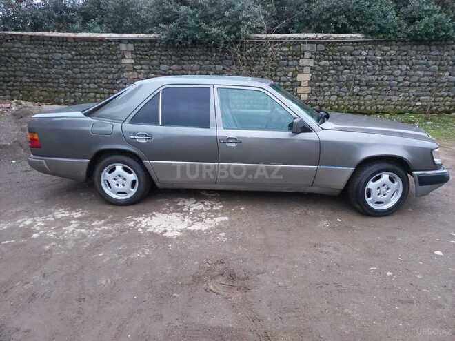 Mercedes E 220 1992, 238,434 km - 2.2 l - Lənkəran