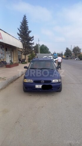 Opel Astra 1998, 216,400 km - 1.6 l - Salyan