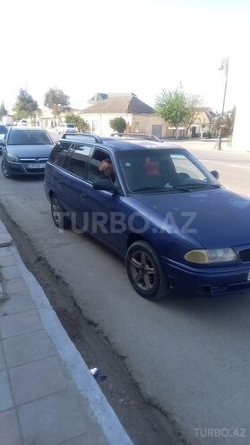 Opel Astra 1998, 216,400 km - 1.6 l - Salyan