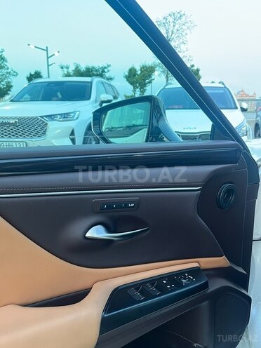 Lexus ES 300h 2021, 8,700 km - 2.5 l - Bakı