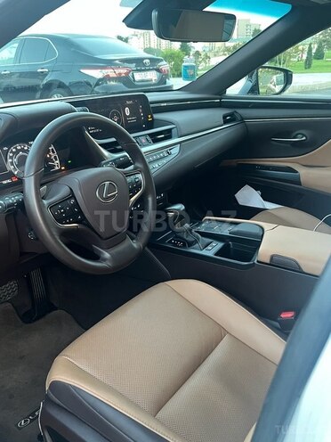 Lexus ES 300h 2021, 8,700 km - 2.5 l - Bakı