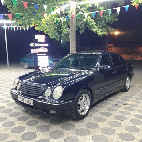 Mercedes E 220 2000, 355,000 km - 2.2 l - Ağcabədi
