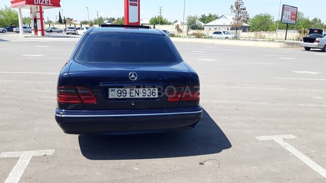 Mercedes E 220 2000, 355,000 km - 2.2 l - Ağcabədi