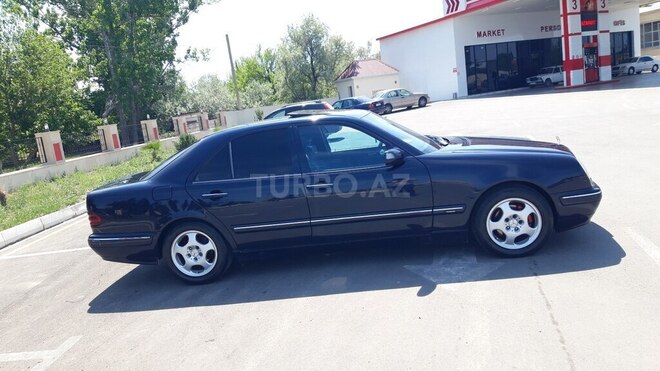 Mercedes E 220 2000, 355,000 km - 2.2 l - Ağcabədi