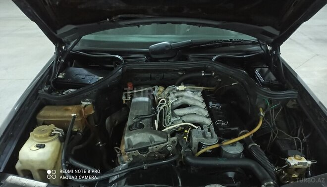 Mercedes E 250 1990, 321,800 km - 2.5 l - Bakı