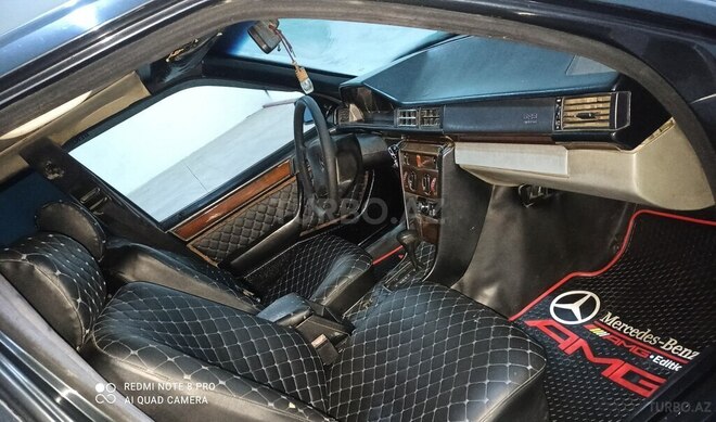 Mercedes E 250 1990, 321,800 km - 2.5 l - Bakı